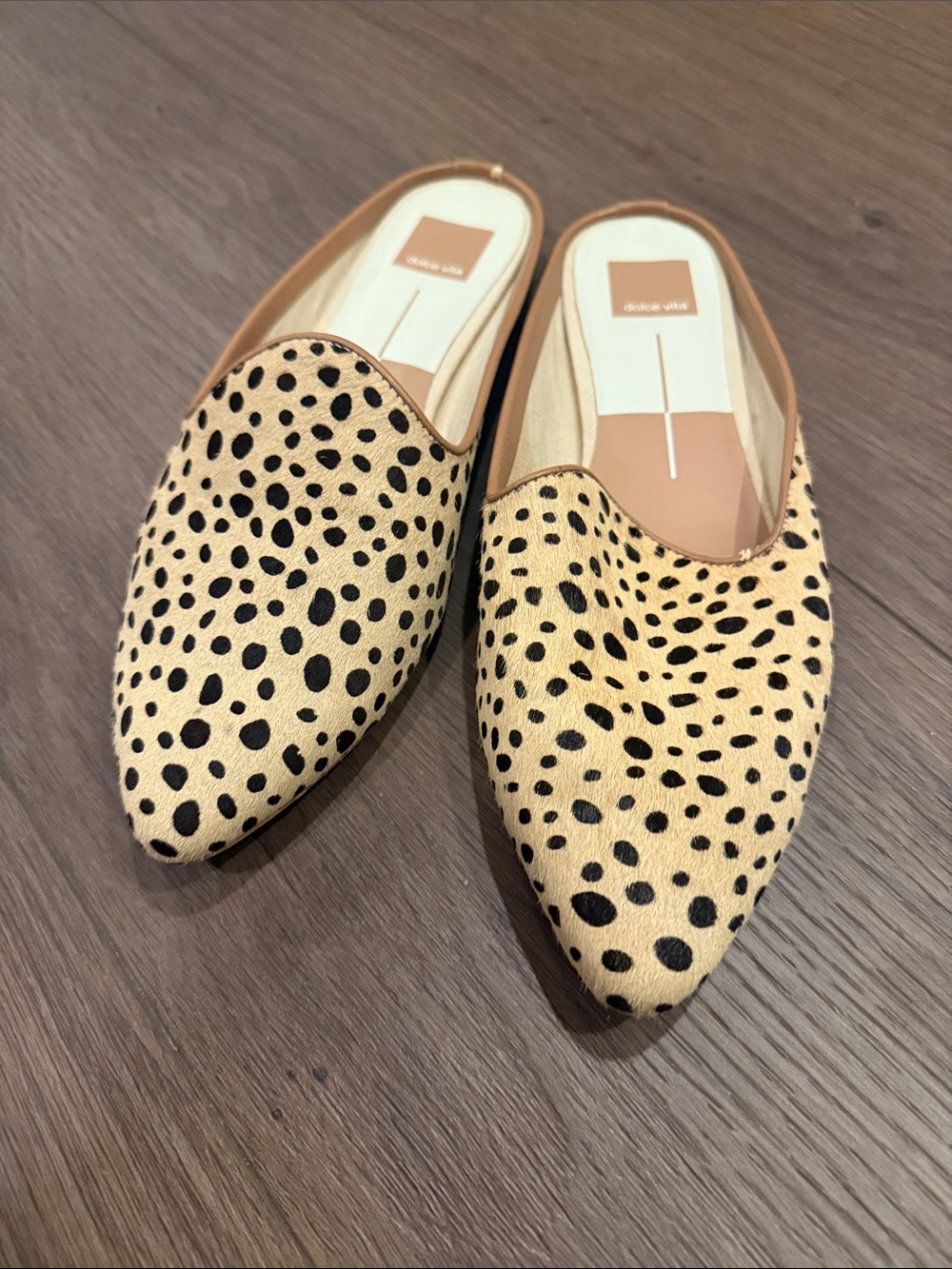 Dolce Vita Tan with Black Spotted Pointed Mules - Picture 1 of 8